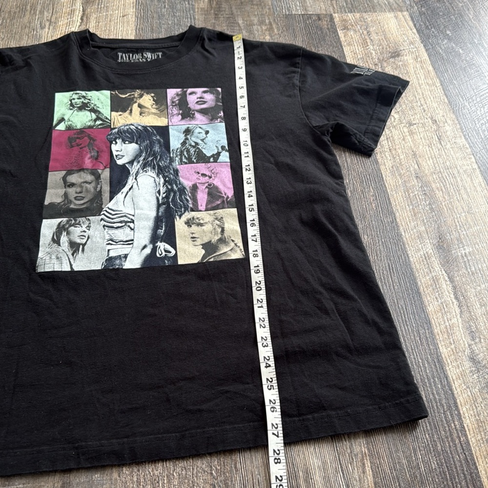 Taylor Swift Eras Tour Concert Black T-shirt Size Large - Picture 4 of 9